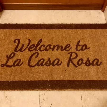 Apartment La Casa Rosa By Roby&silvy *